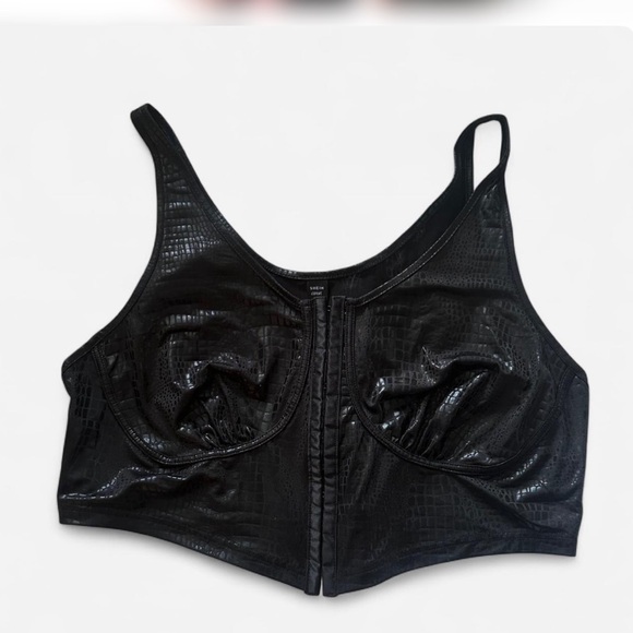 SHEIN Tops - SHEIN Black Croc-Embossed Crop Top